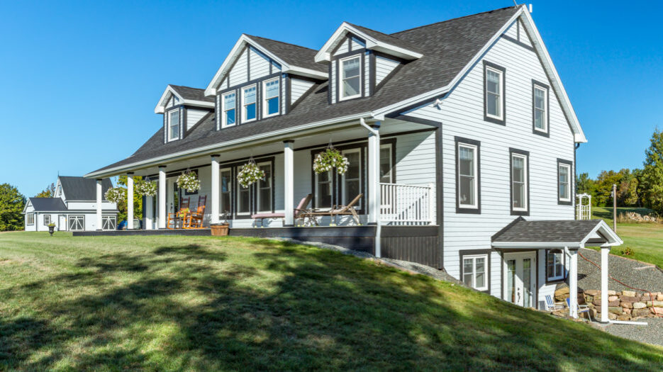 Farm House Cape Cod Siding