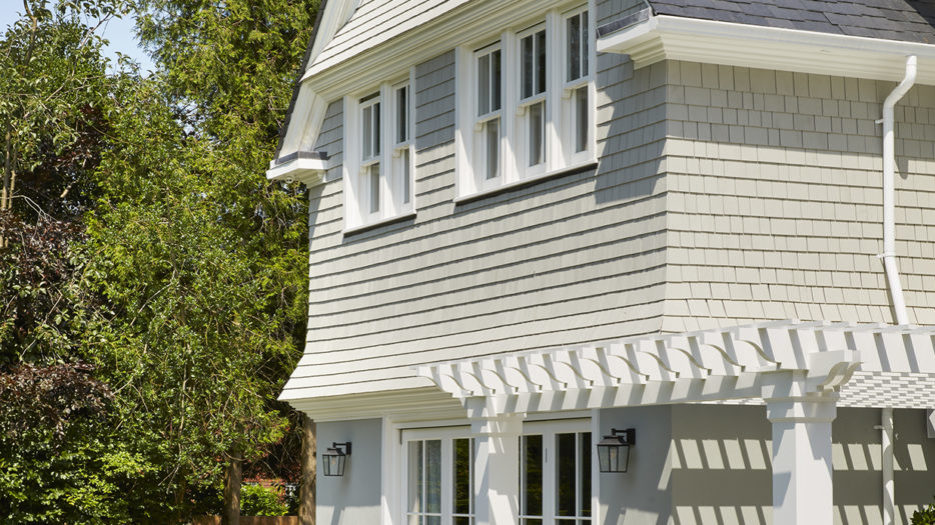 Country Estate Cape Cod Siding